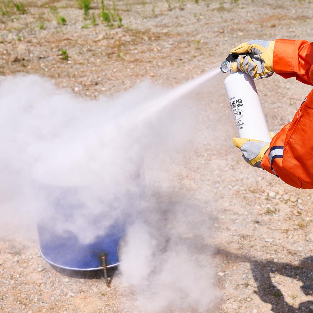 [불스원]EZ Quick 설치 의무 차량용 가정용 소화기 0.7Kg 대표 이미지