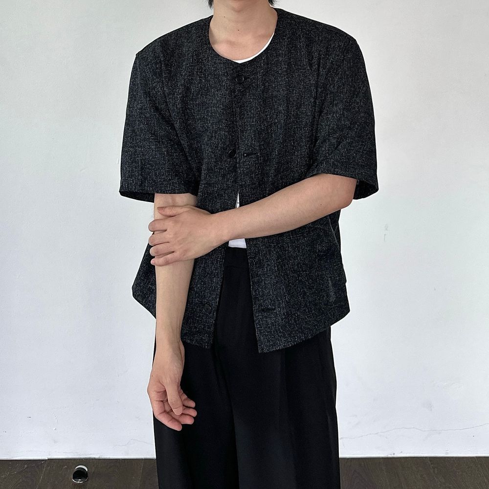 24252919402682615_44012546