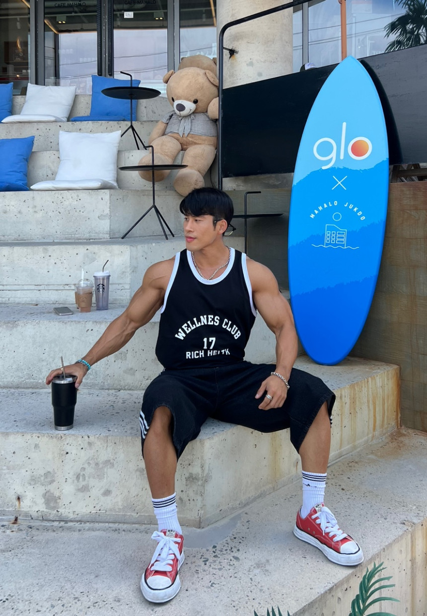 EC107D58-790B-43AB-9FB0-3E379F95A8CB