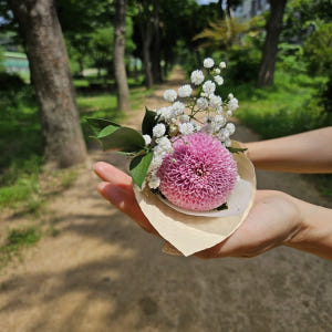 유스풀몰 망고(노랑)아이스크림 꽃다발 생화 꽃택배 꽃배달 싼곳 솔직 후기 | 실사용자 리뷰 분석 - 상품 이미지 4