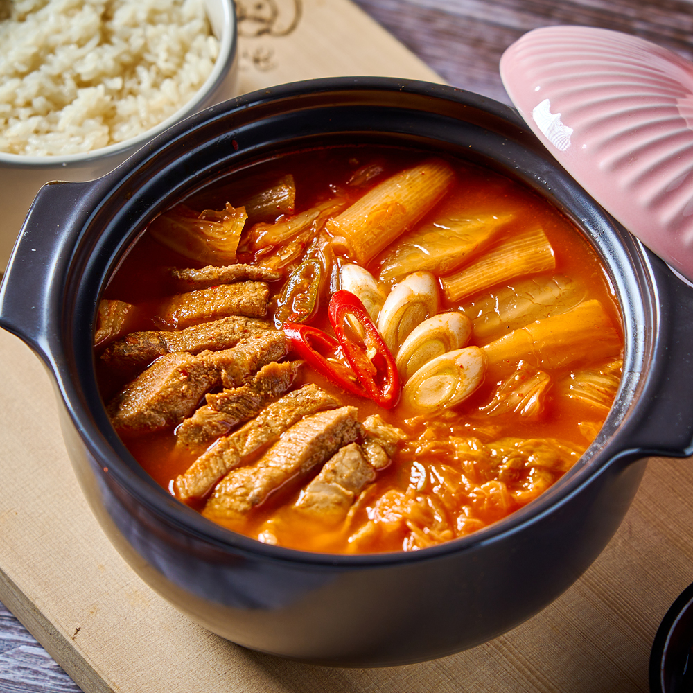 [99eats x  백채 ]  국내산   돼지고기   김치찌개  500g 1 인분   캠핑음식   가정식  