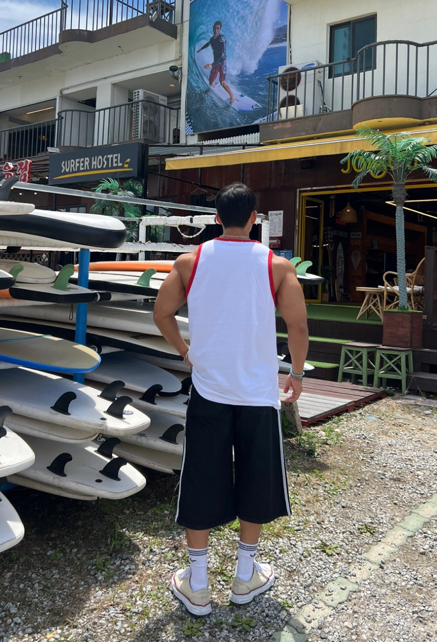 79832FEA-4F6A-4ACA-8A8A-7ABA2EEA3A53