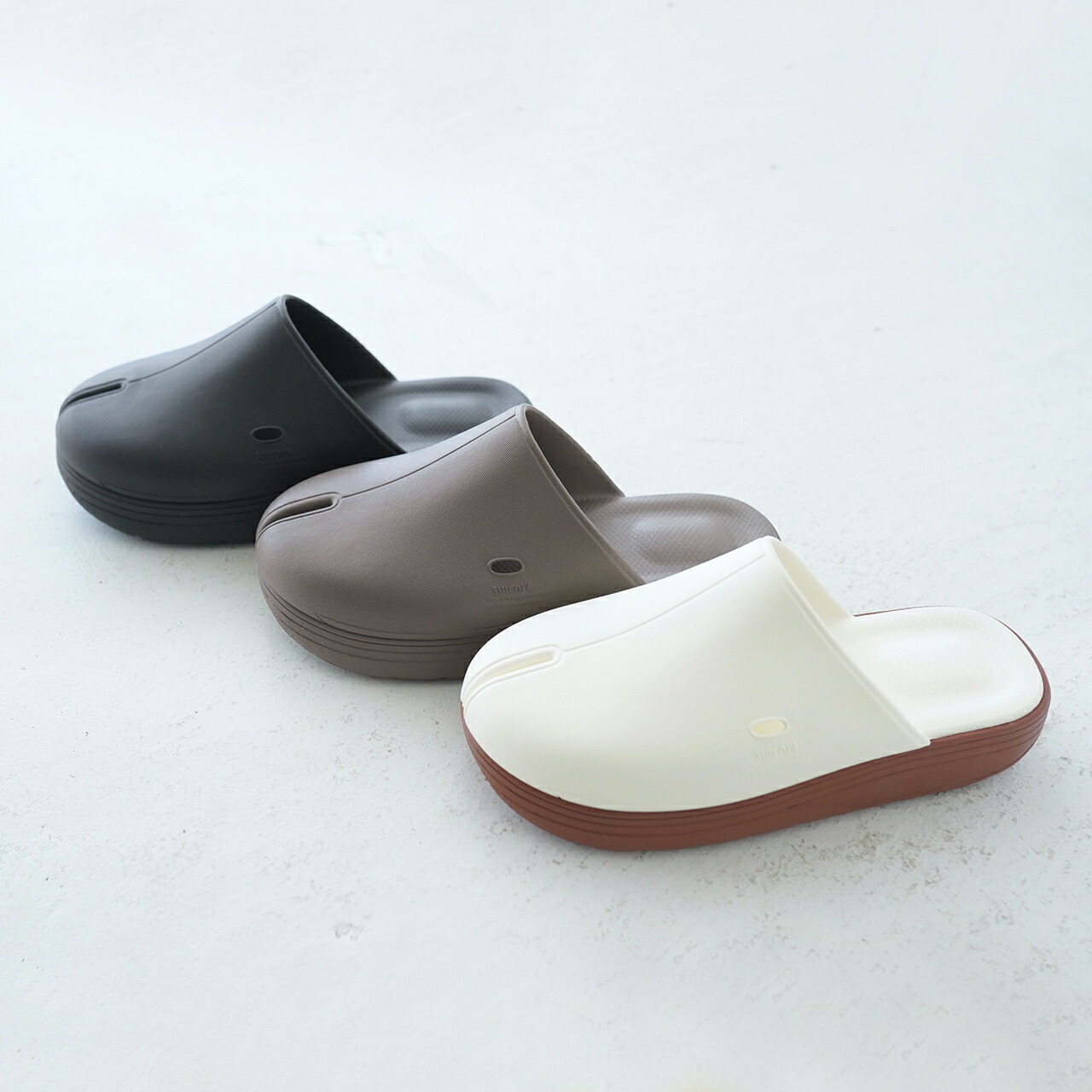 스이코크 SUICOKE POLK 사보 샌들 크로그 OG-INJ-04 3컬러 - 메인 이미지