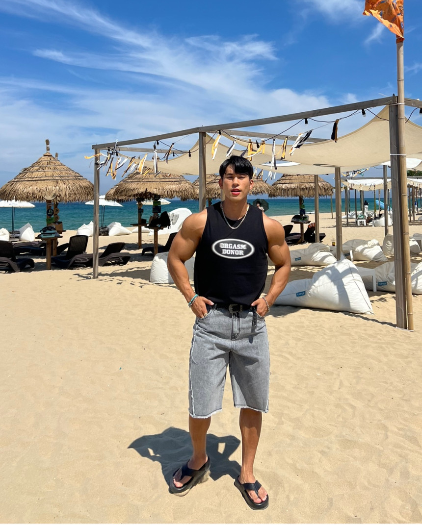 50561315-0B20-4234-A398-36FD7068F9EB