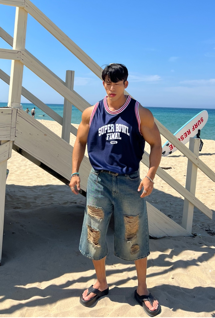 03AFE001-A9A9-4EFD-B504-3FD4019EBFCC