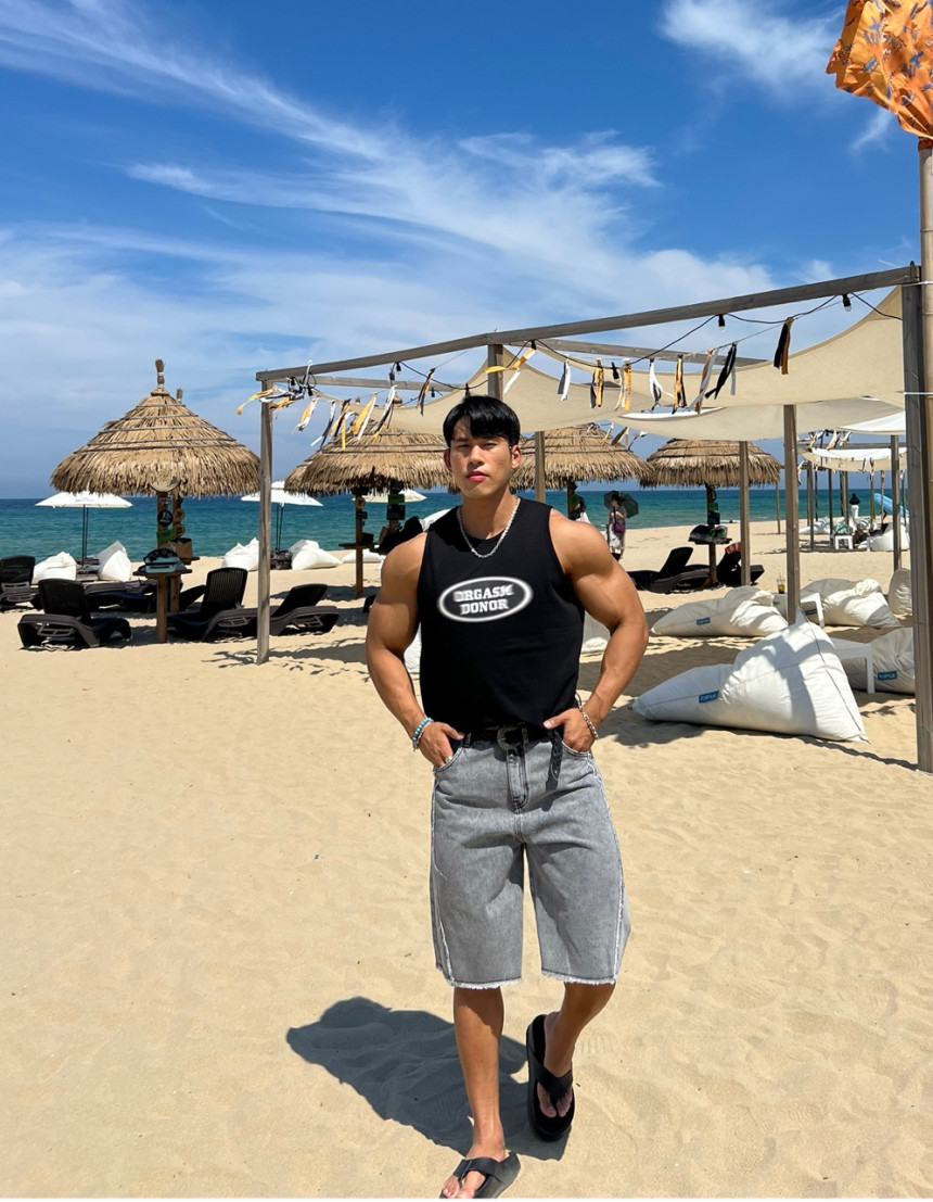 296EF50C-149B-44C6-A2DD-DF2EE457D692