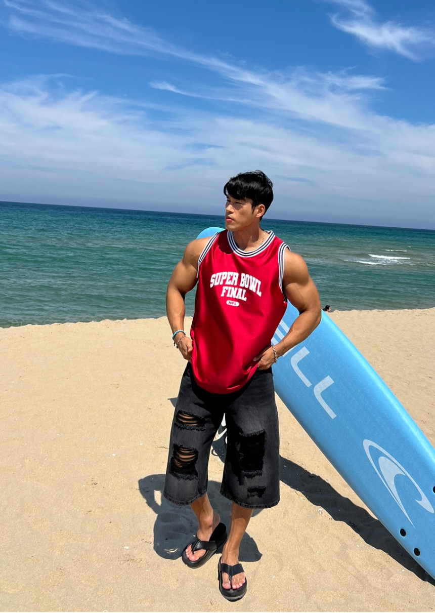 0F8FD9BA-D398-43D1-8A1B-101CFBA644D3