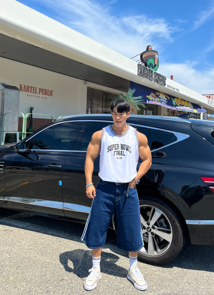 7C5693EE-7BD3-440D-B6C8-1F625874B682