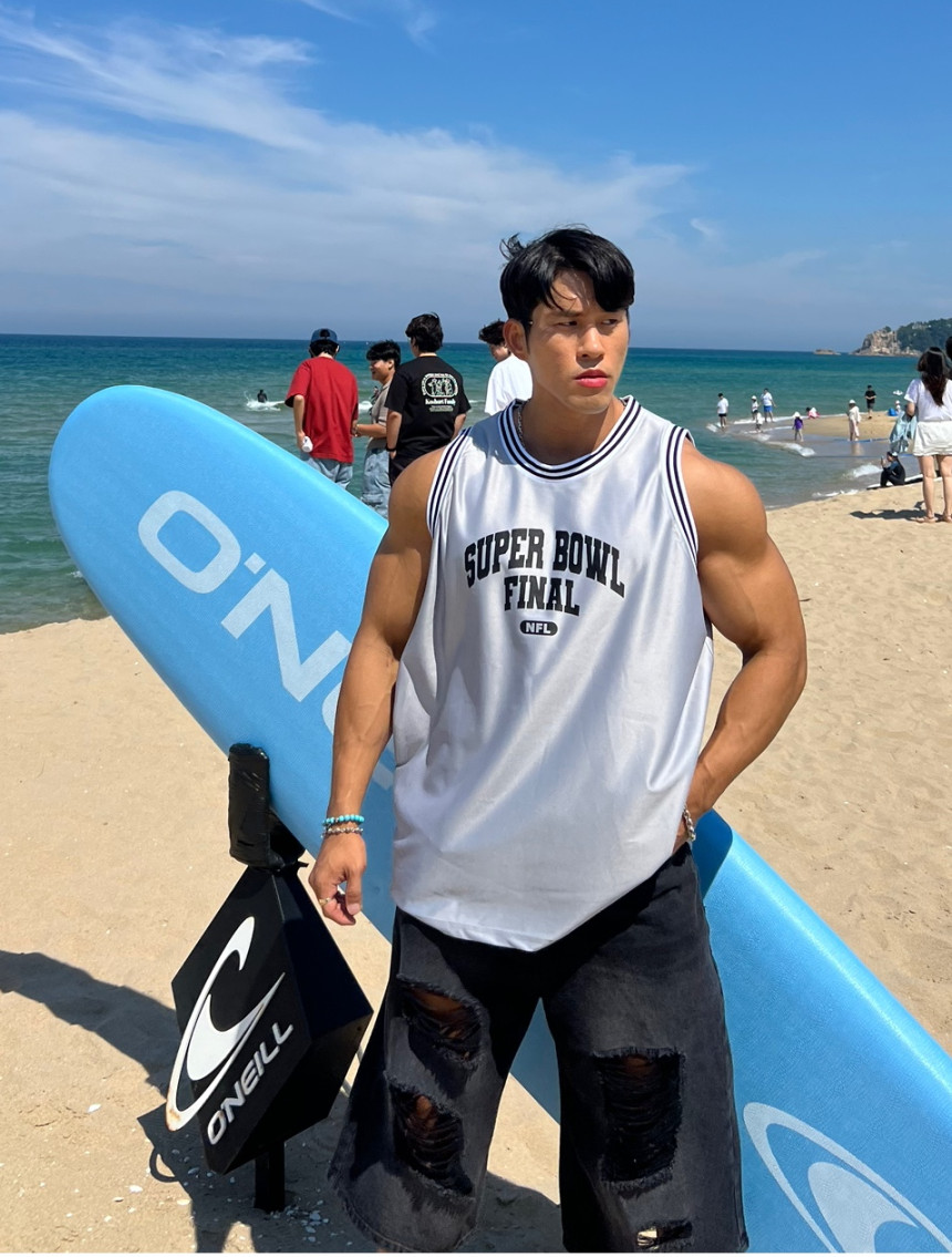 E12660E6-BBEF-418C-8B8F-94C3CAEF1D8F