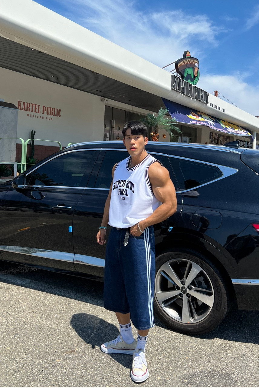 C8C77A70-B28C-4889-B073-812B9622CF80