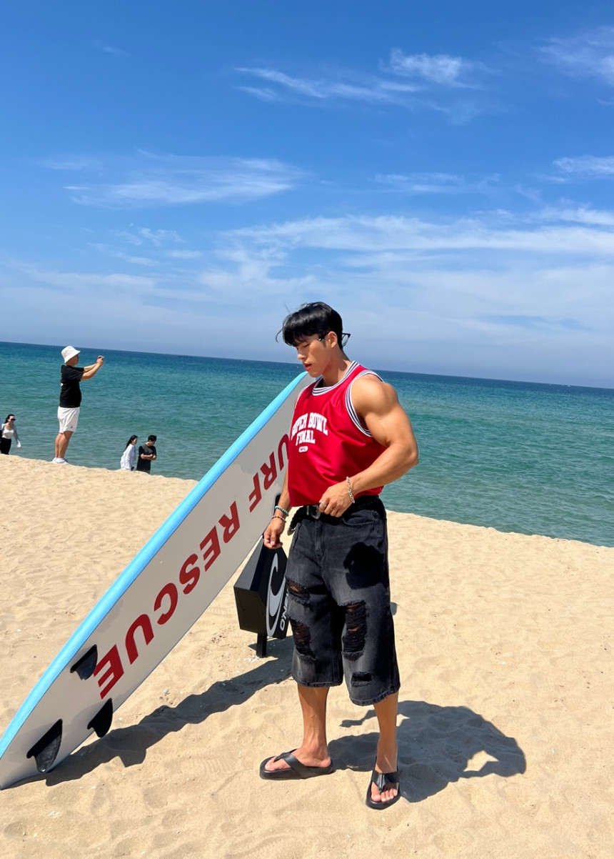 02ACBD89-8262-43D8-9AE2-8A876B81BDDC