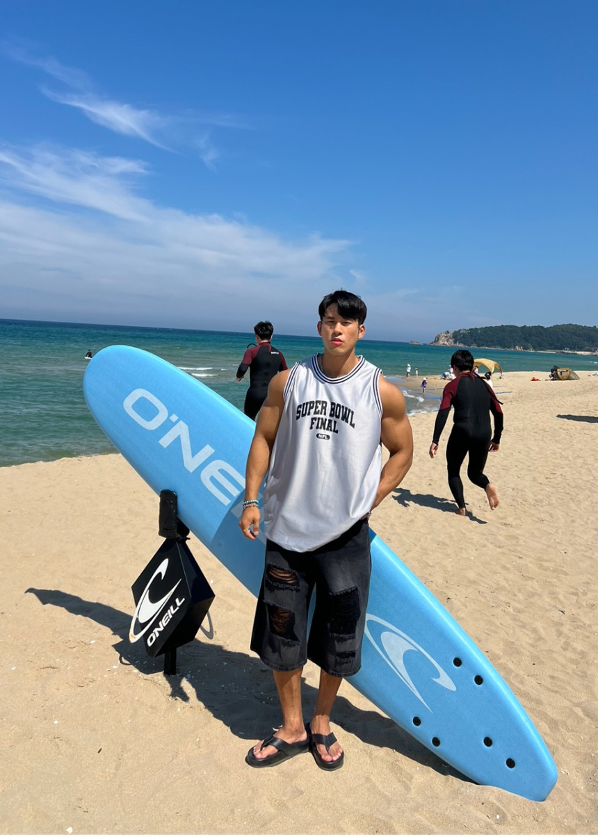 E029E64C-7BB8-4AA2-91A9-2A1239D4A4B6