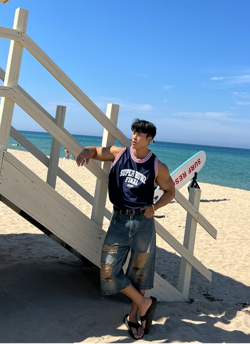 A70EEB86-7719-4531-8D94-6C62902E6CE3