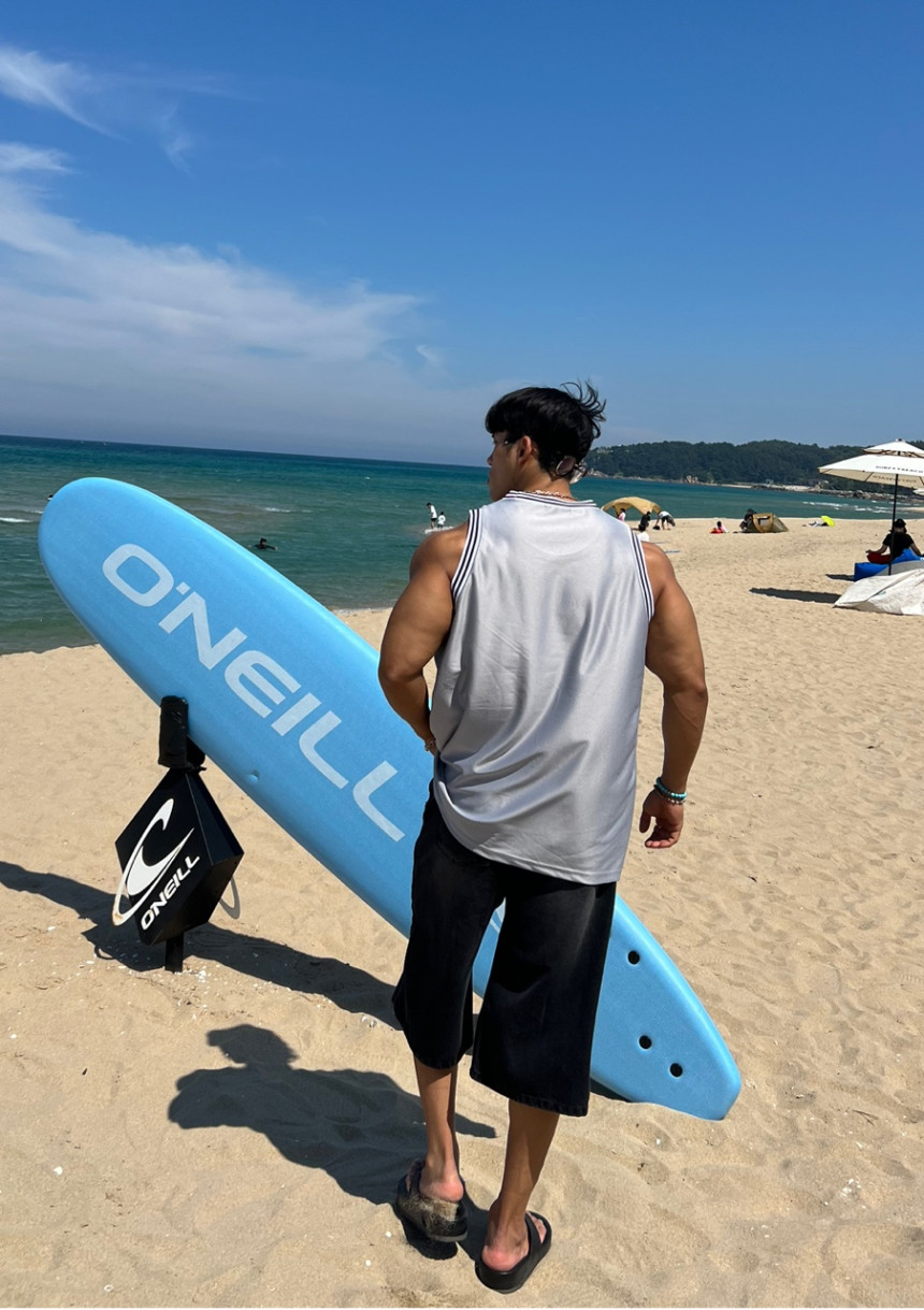 2D964F18-FC70-470F-8509-37213FBB27CF