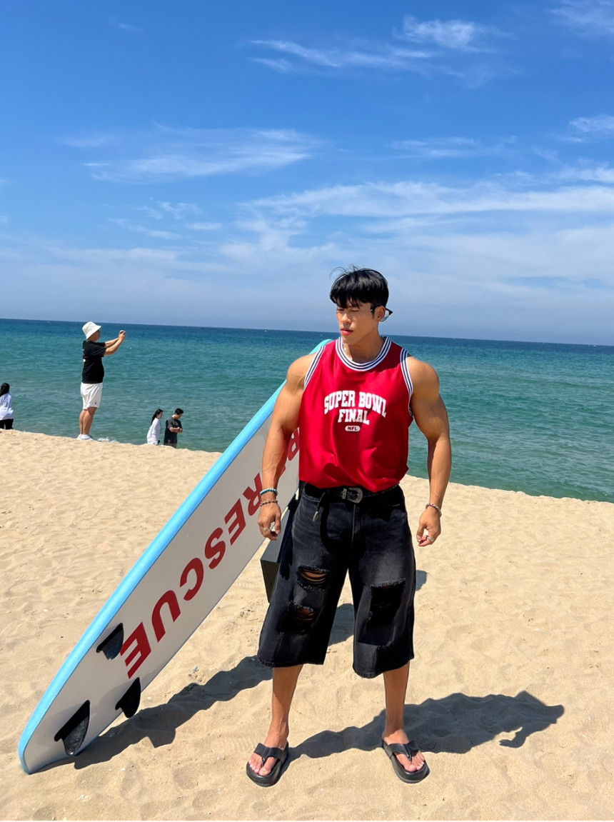 DF9EB888-4490-47AF-AF52-FB1DCA26BFA5