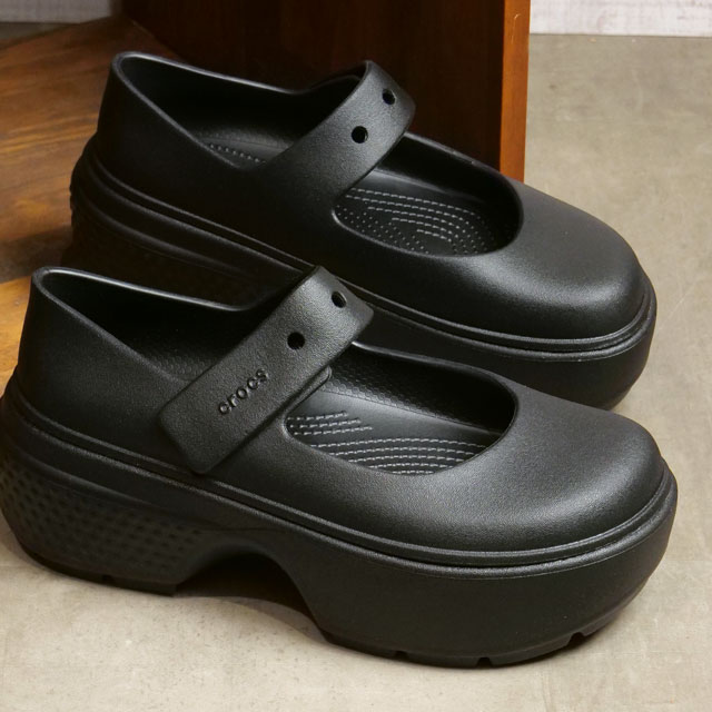 크록스 CROCS 스톰프 메리제인 샌들 209939-060FW24 블랙 - 상품 이미지
