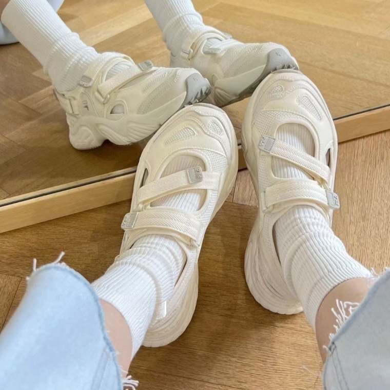 휠라 퓨전 콘치 메리제인 스트랩 메쉬 샌들 키높이 쿠션 여름 단화 T12W321401FAO