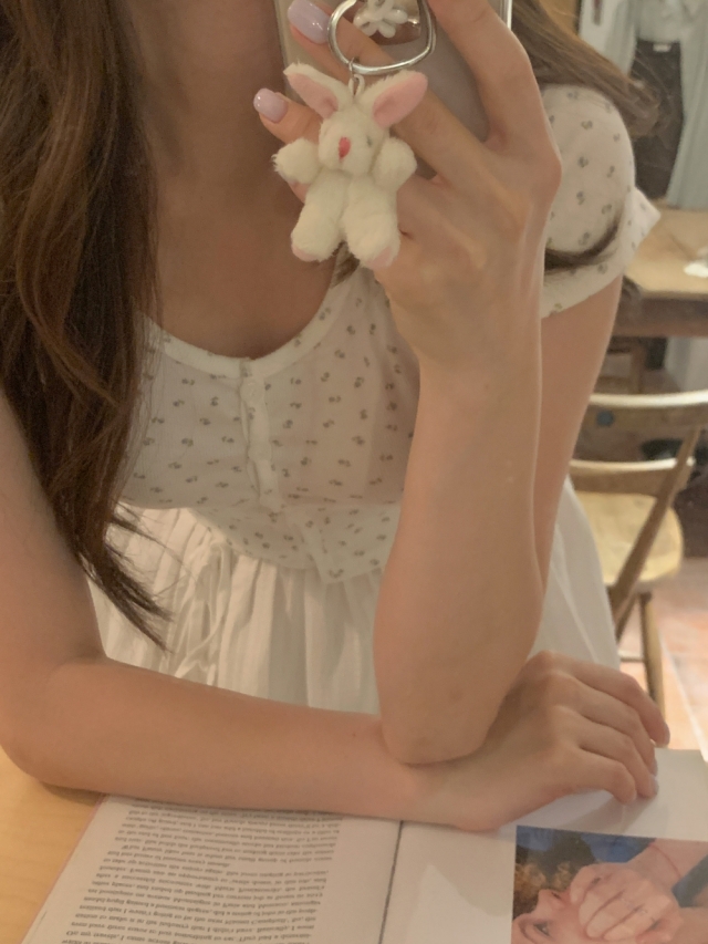 フラワークロップト半袖カーディガン | ファッション通販サイト NUGU