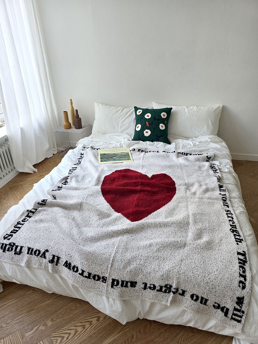 블랑쉬 귀여운 레드 하트 아트 플란넬 블랭킷 - 상세 이미지 4