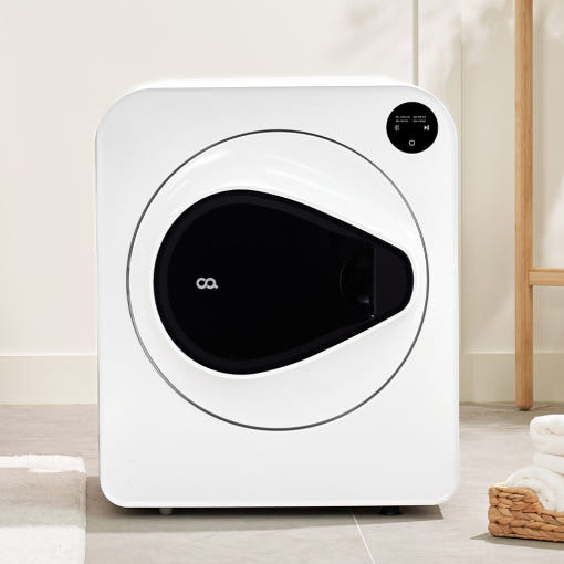 오아 스마트 미니건조기의 창문 배기 호스 사용 모습