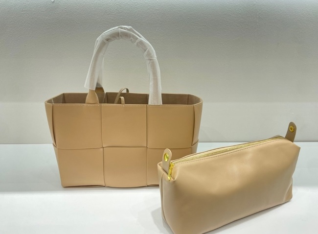 프리미엄 소가죽 위빙 메쉬 빅 스퀘어 쇼퍼 토트백 직장인 40대가방