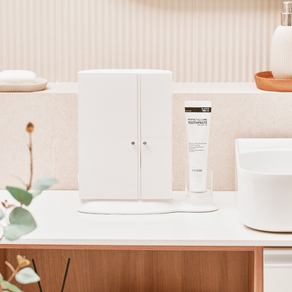 유토렉스 노브 히팅 건조 전신형 칫솔살균기 UTQ-3010W 24시간 75도 히팅 건조 편리한 도어 손잡이 단품