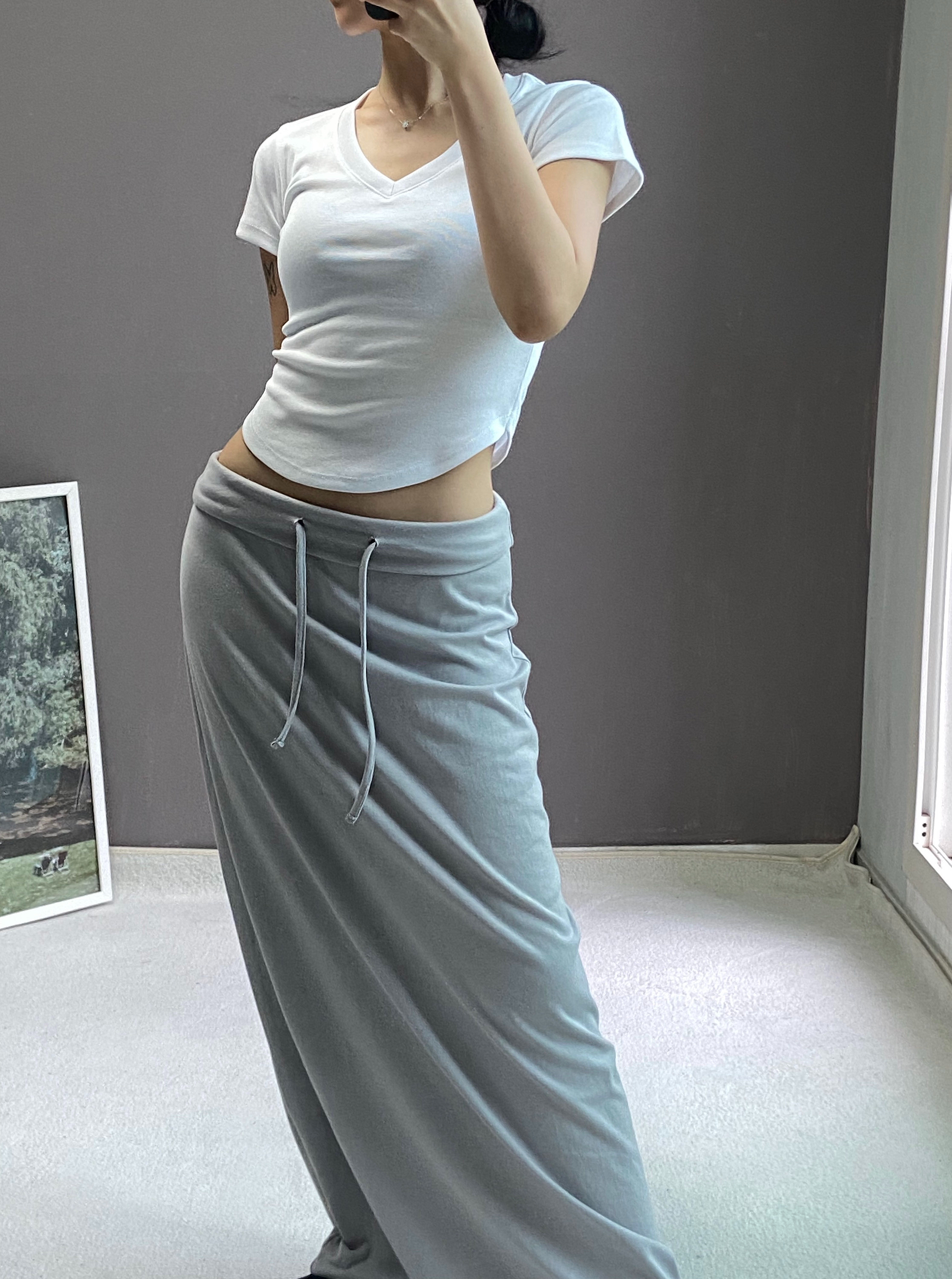 비츠앤밥스 FIT V-NECK TEE