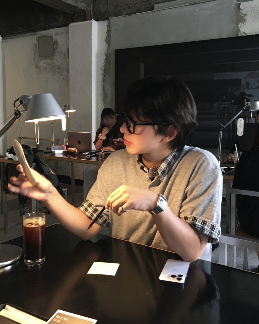 034D33A6-6B91-4876-ACD0-05613FCEE39B