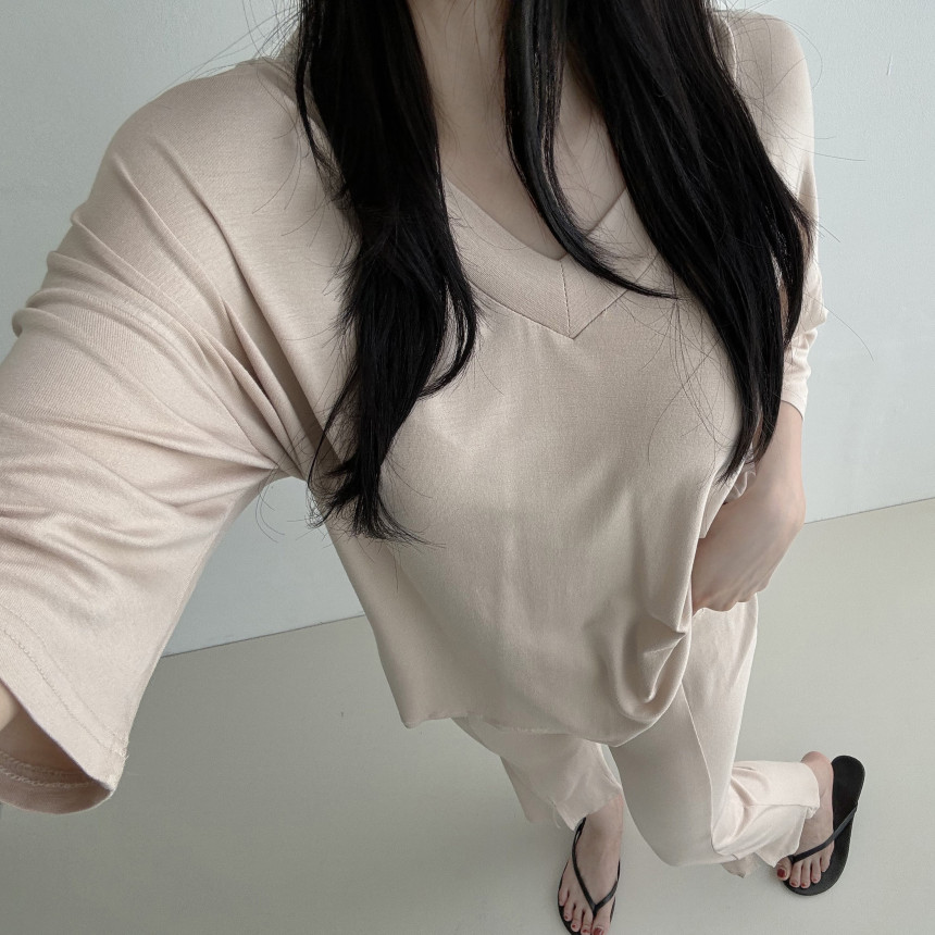 [당일발송🦄💙]찰랑찰랑 부츠컷 투피스 4color 셋업 밴딩팬츠 꾸안꾸 마실룩 홈웨어 레이온 브이넥 반팔 여름 썸머 상세 이미지 16