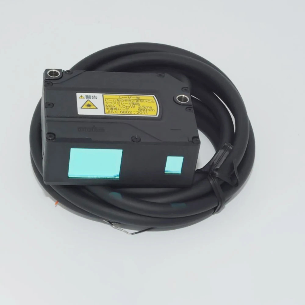 ZX1-LD600A61 스마트 센서 600 /- 400mm NPN 레이저 변위센서