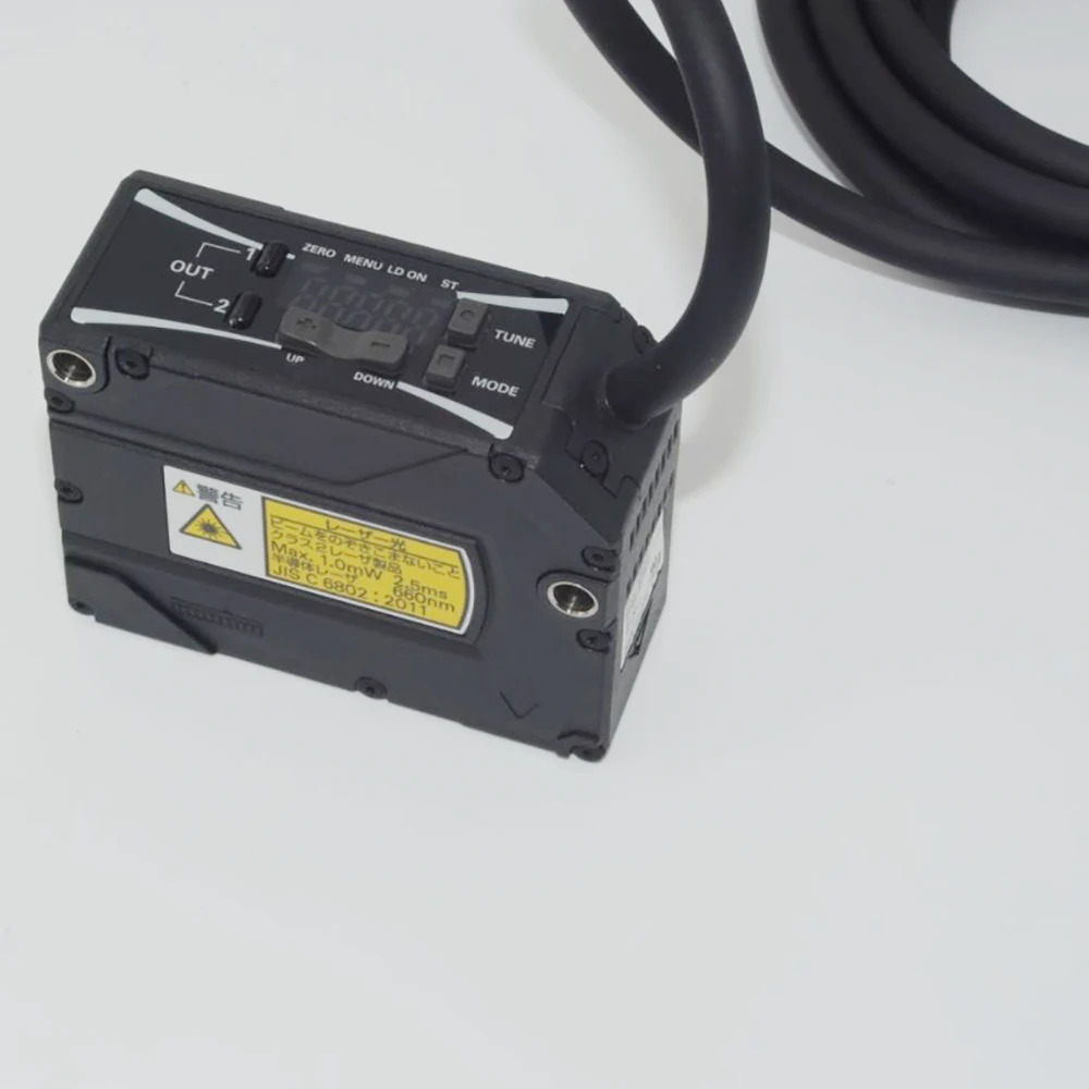ZX1-LD600A61 스마트 센서 600 /- 400mm NPN 레이저 변위센서