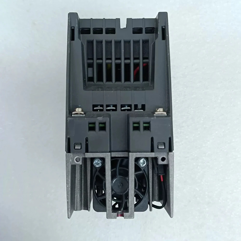 SIEMENSSINCS 6SL3224-0BE15-5UA0 G120 PM 240 전원 모듈 필터 없음