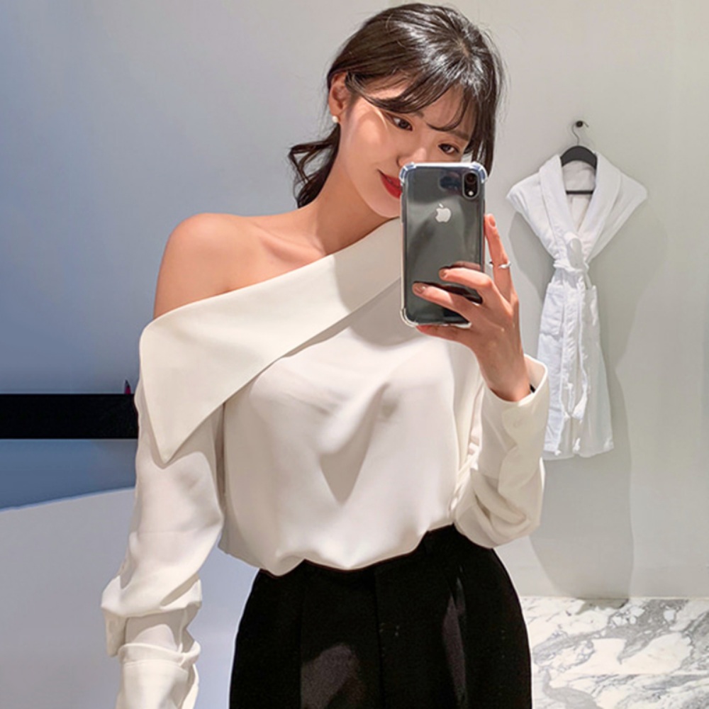 용감무쌍 용수정 42회 임주은 최혜라 오프숄더 블라우스 우아한 파티룩 의상 옷 패션 - 메인 이미지