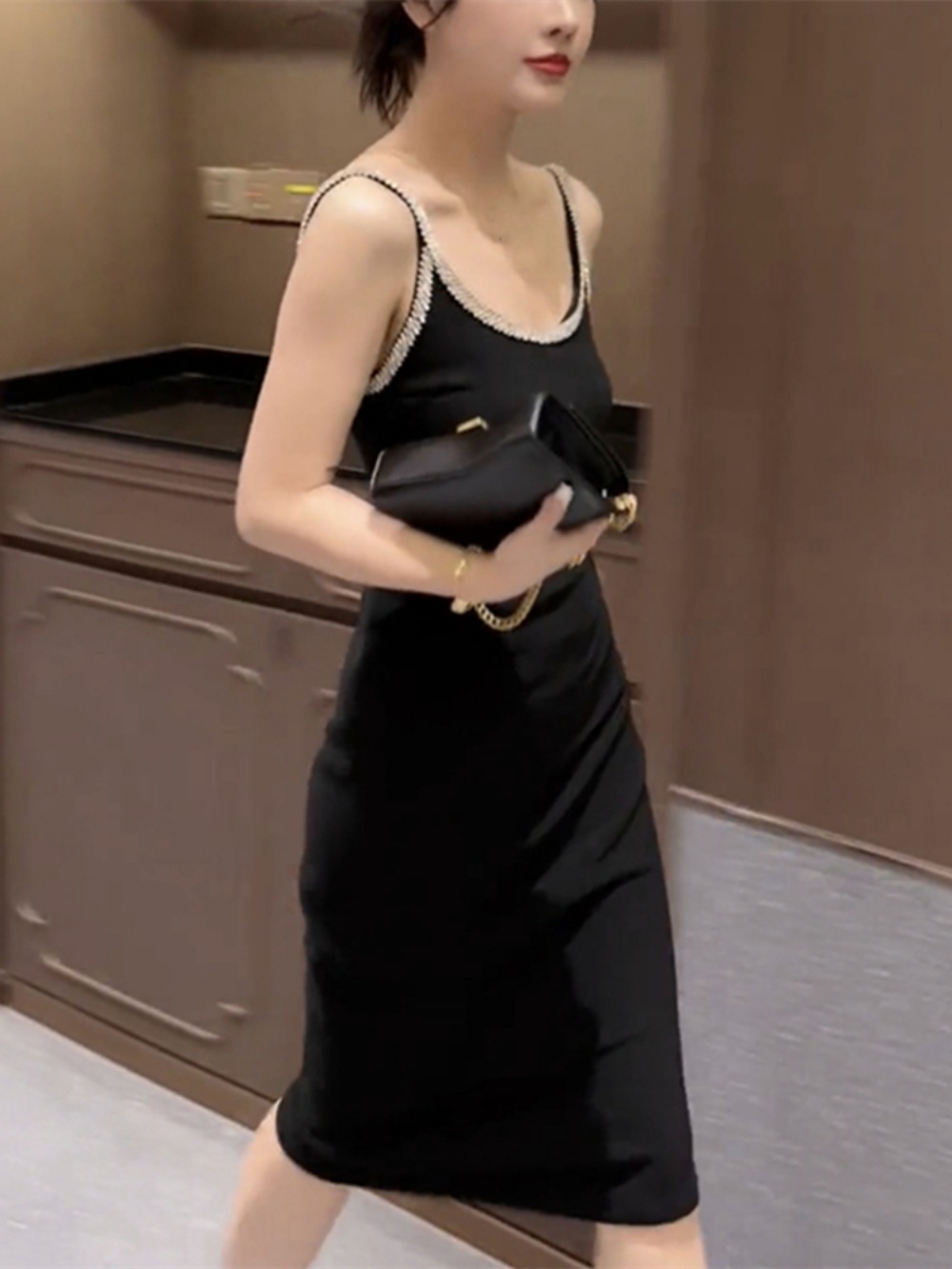 신들린 연애 3회 유인나 블랙 원피스 섹시한 파티룩 의상 옷 패션 - 상세 이미지 4