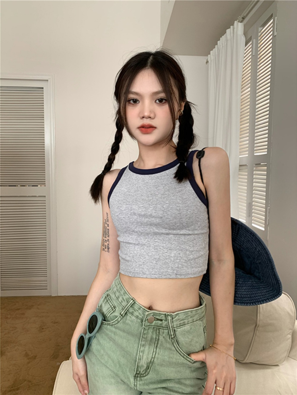 나솔사계 69회 조현아 나시 민소매 티셔츠 섹시한 여름 의상 옷 패션 - 상세 이미지 5
