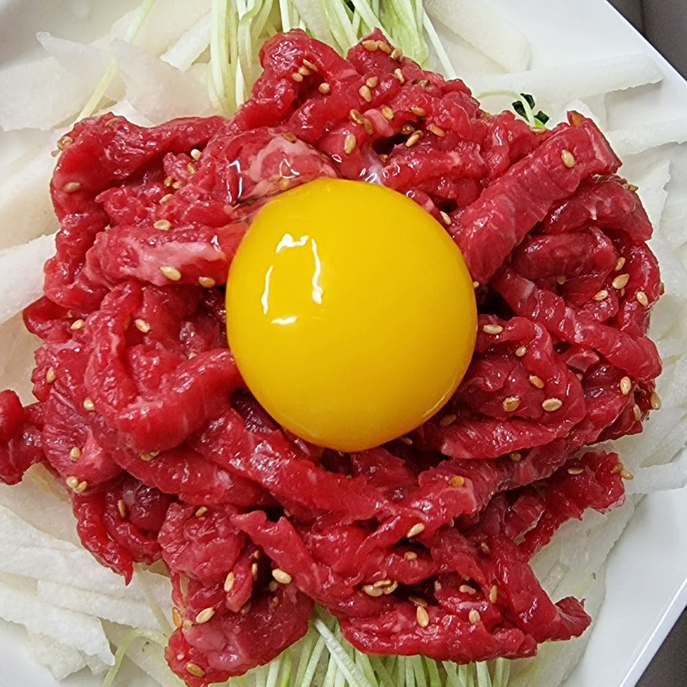마장동 투뿔 화려한우 육회 육사시미 뭉티기 가격 비교 화려한우 마장동 투뿔 화려한우 육회 육사시미 뭉티기