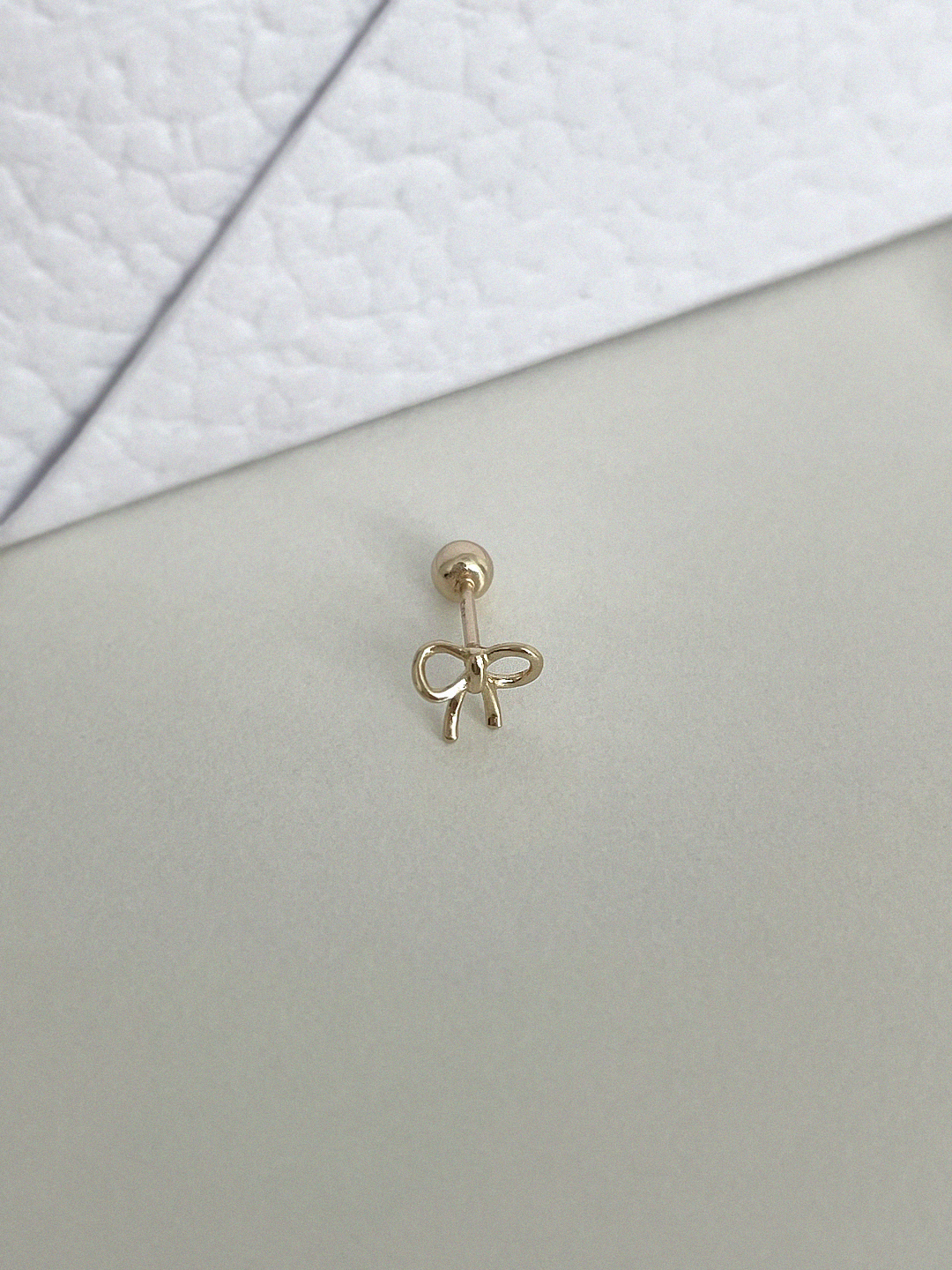 14k 클로이 리본 피어싱 - 데일리 심플 미니 레이어드 피어싱귀걸이 이너컨츠 아웃컨츠 - 상세 이미지 3