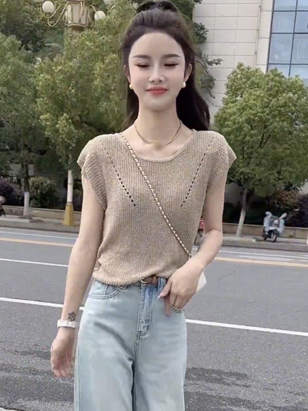 소녀시대 유리 니트 민소매 나시 인스타그램 루즈한 펀칭 의상 옷 패션 - 상세 이미지 3