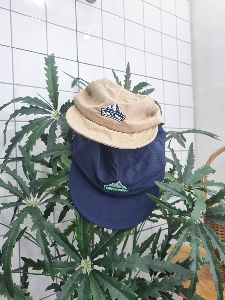 (무배)여름 마운틴 자수 끈조절 모자 - 메인 이미지