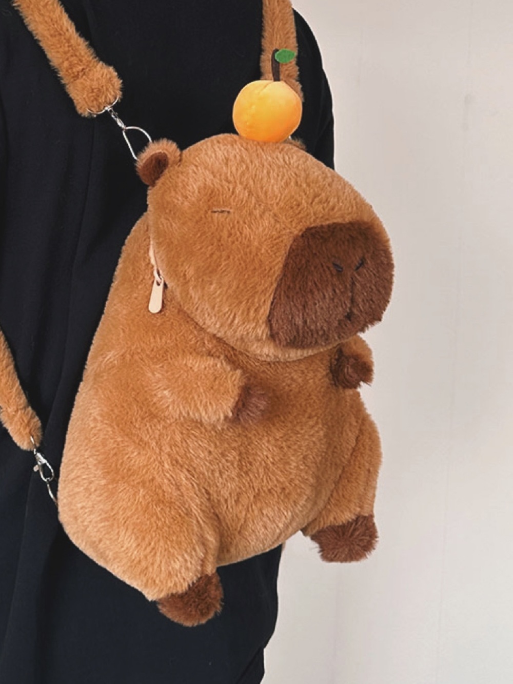카피바라 가방 인형 백팩 동물가방 선물 털가방 장식 배낭 귀여운 귀여운템 - 상세 이미지 4