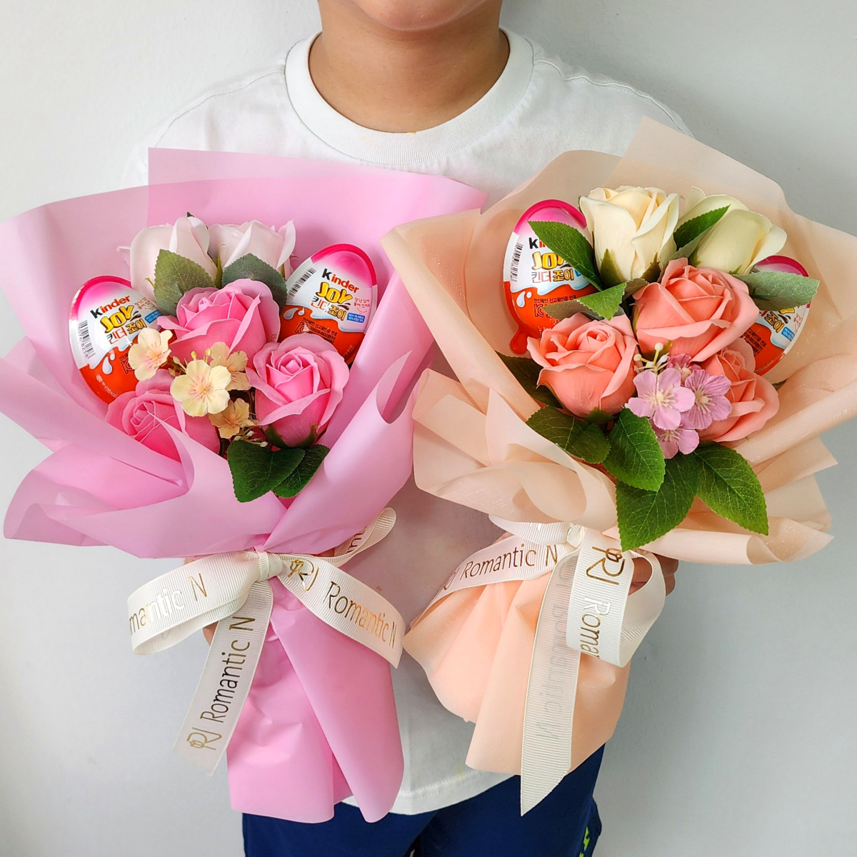 로맨틱앤 킨더조이 꽃다발 비누꽃 졸업식 발표회 어린이 꽃다발