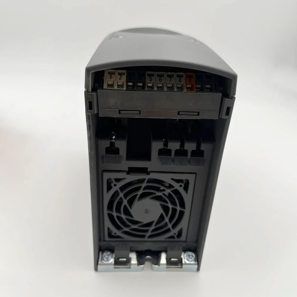 6SE6 440-2UD21-5AA1 주파수 변환기 6SE6440-2UD21-5AA1
