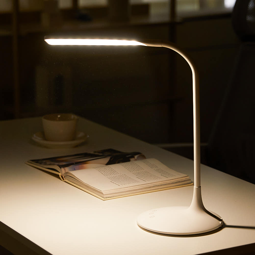 오아 플라이트 무선 스탠드의 다양한 각도 조절