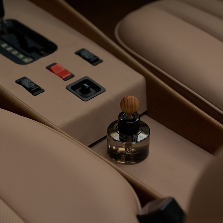 [기획세트]헤트라스 프리미엄 대용량 디퓨저 500ml 2개 +차량용 디퓨저 77ml 2개 선물세트