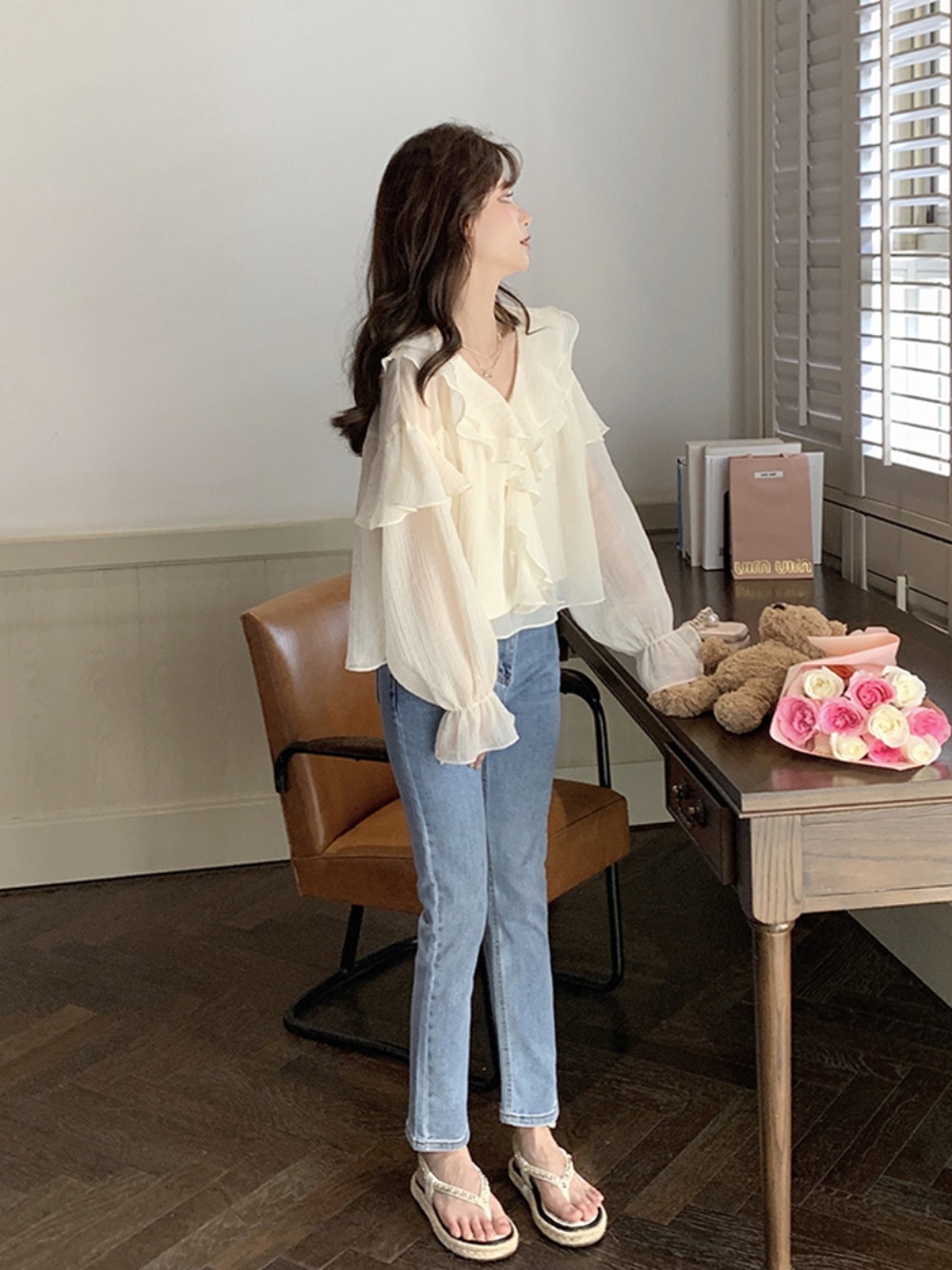 벌거벗은 세계사 이혜성 블라우스 셔츠 셔링 시스루 의상 옷 패션 - 상세 이미지 4
