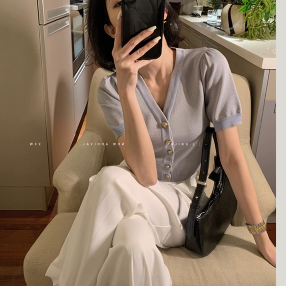 반팔 브이넥 가디건 아이스 실크 짧은 금장단추 여름 3컬러 - 상품 이미지