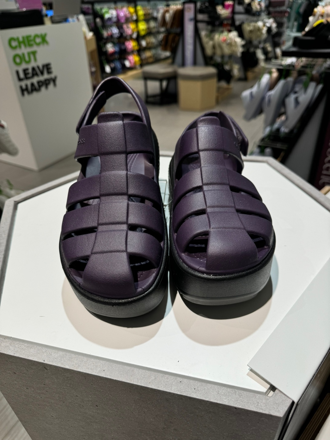 アクセサリー V crocs クロックス レディース サンダル ストンプ