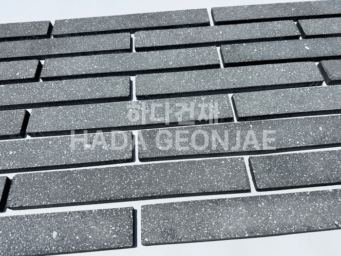 모노타일 390x55x15T 블랙 / 하다건재