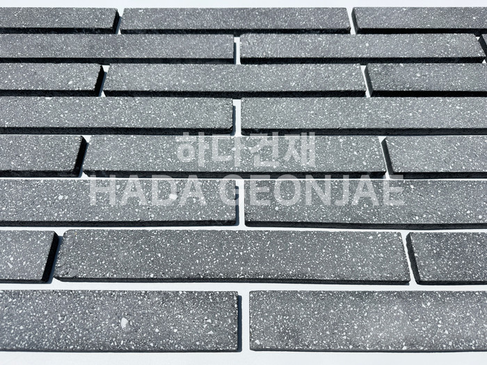 모노타일 390x55x15T 블랙 / 하다건재