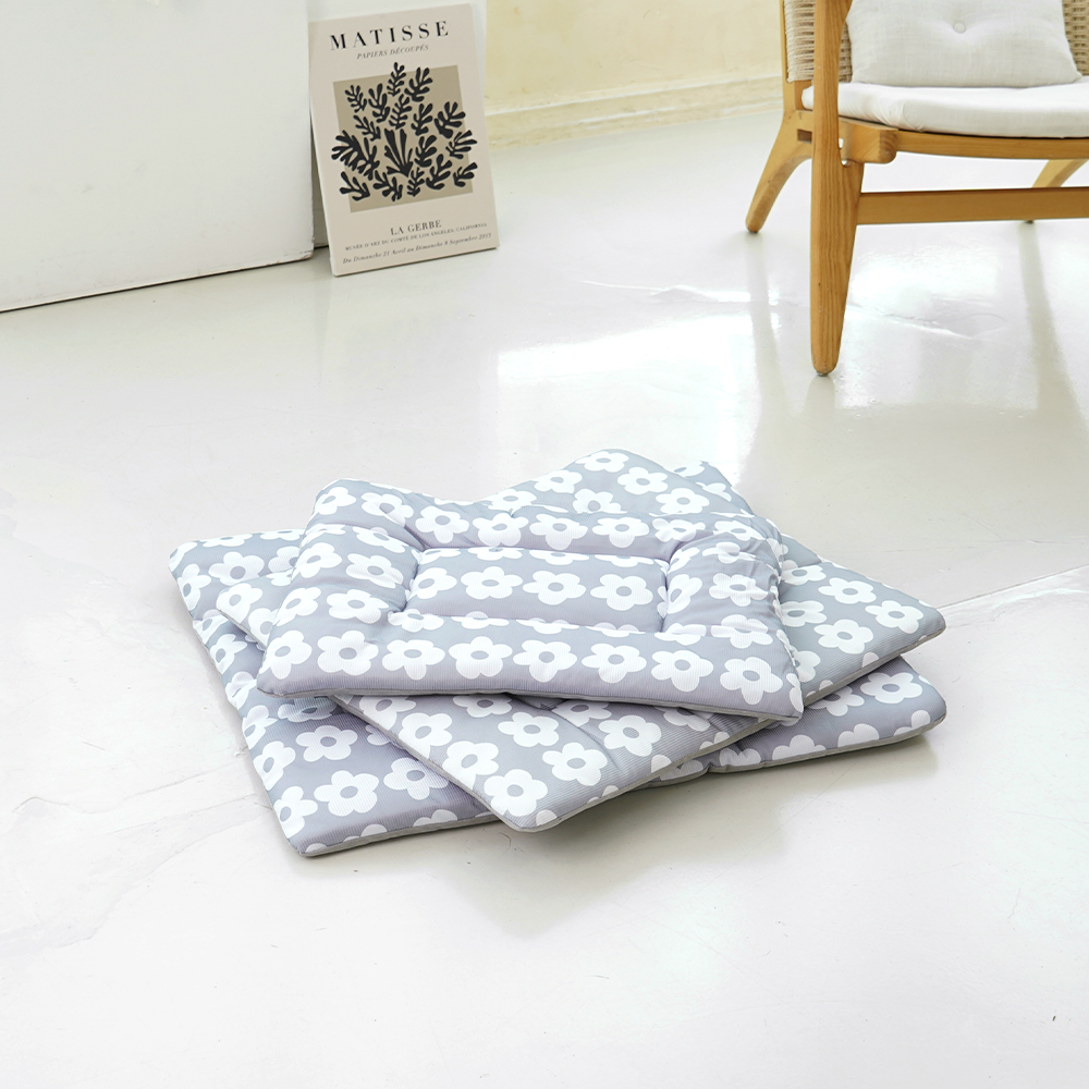 개과천선 미로 강아지 사각 방석 애견 꽃무늬 쿠션 꿀잠 침대 다용도 고양이 소프트 그레이